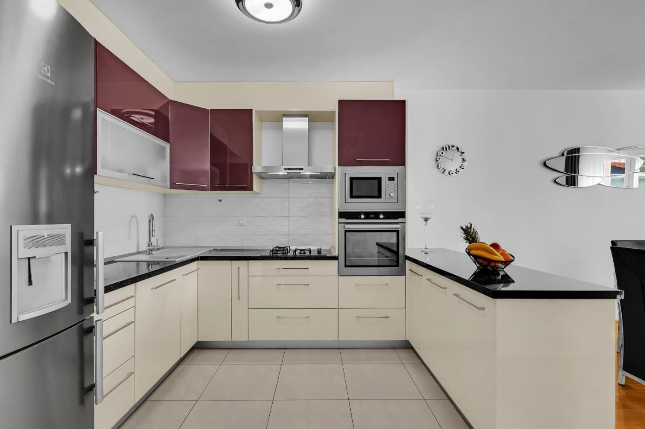 Apartman Linea Makarska Eksteriør billede