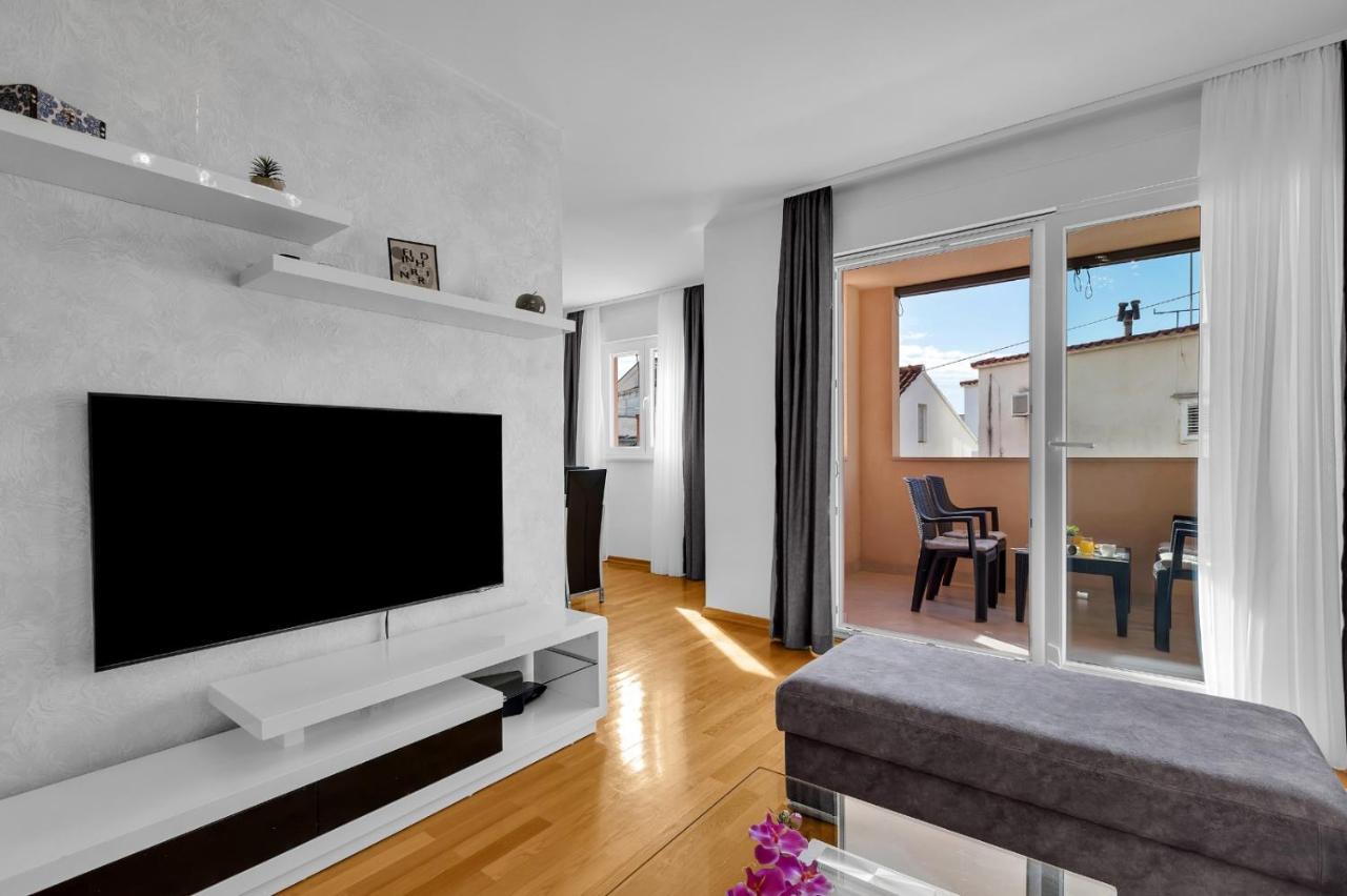 Apartman Linea Makarska Eksteriør billede