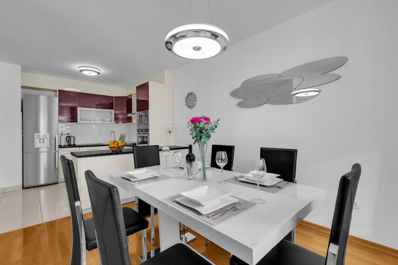 Apartman Linea Makarska Eksteriør billede