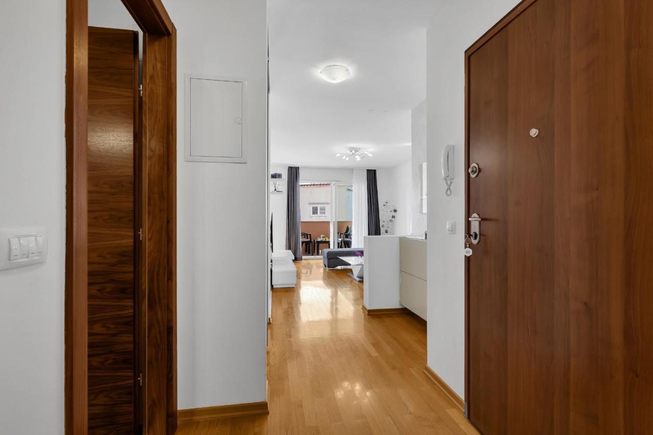 Apartman Linea Makarska Eksteriør billede