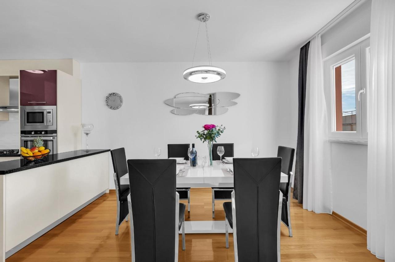 Apartman Linea Makarska Eksteriør billede