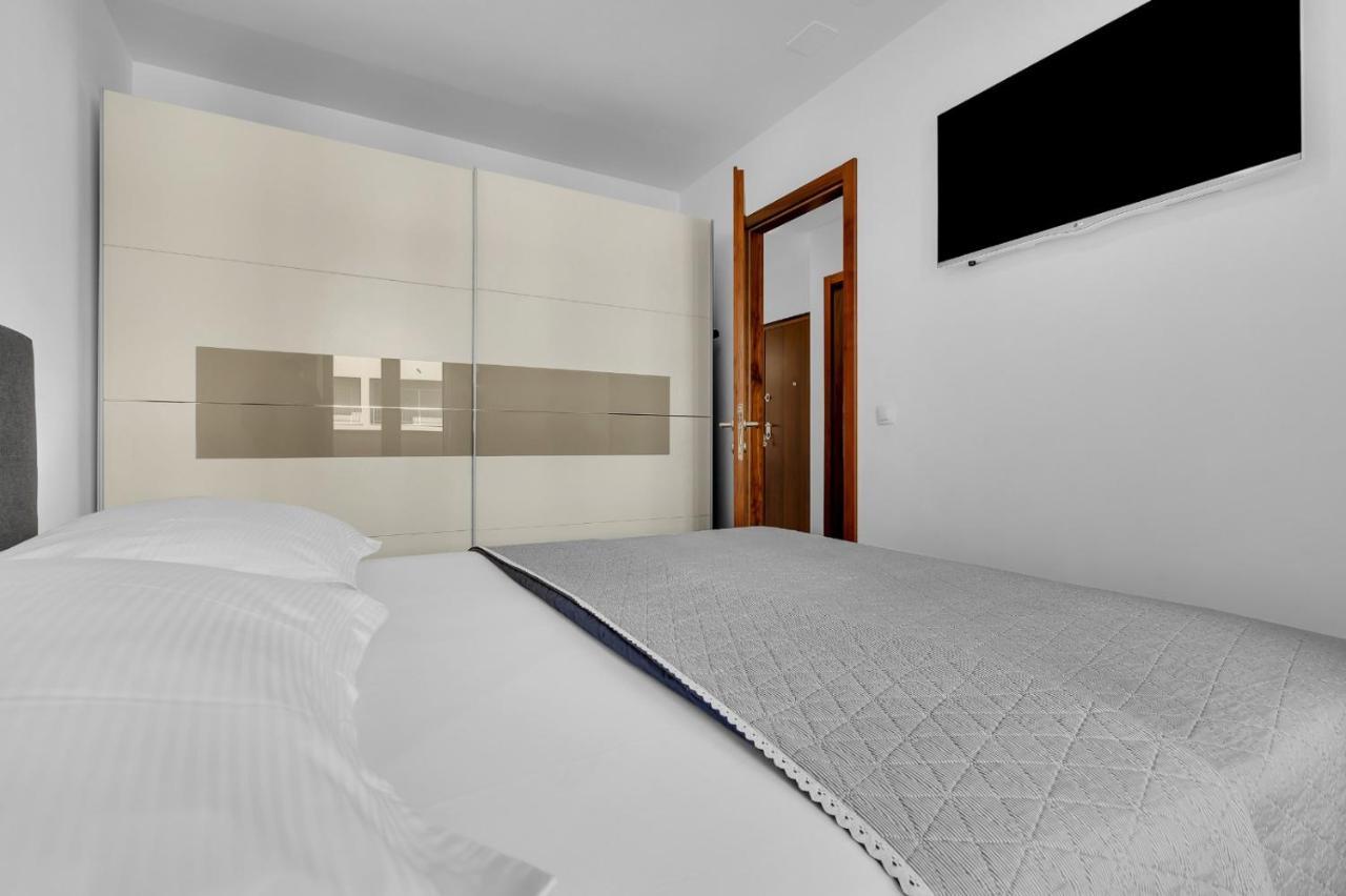 Apartman Linea Makarska Eksteriør billede